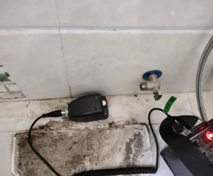 承德屋顶漏水维修公司分享下卫生间漏水的危害及解决方法